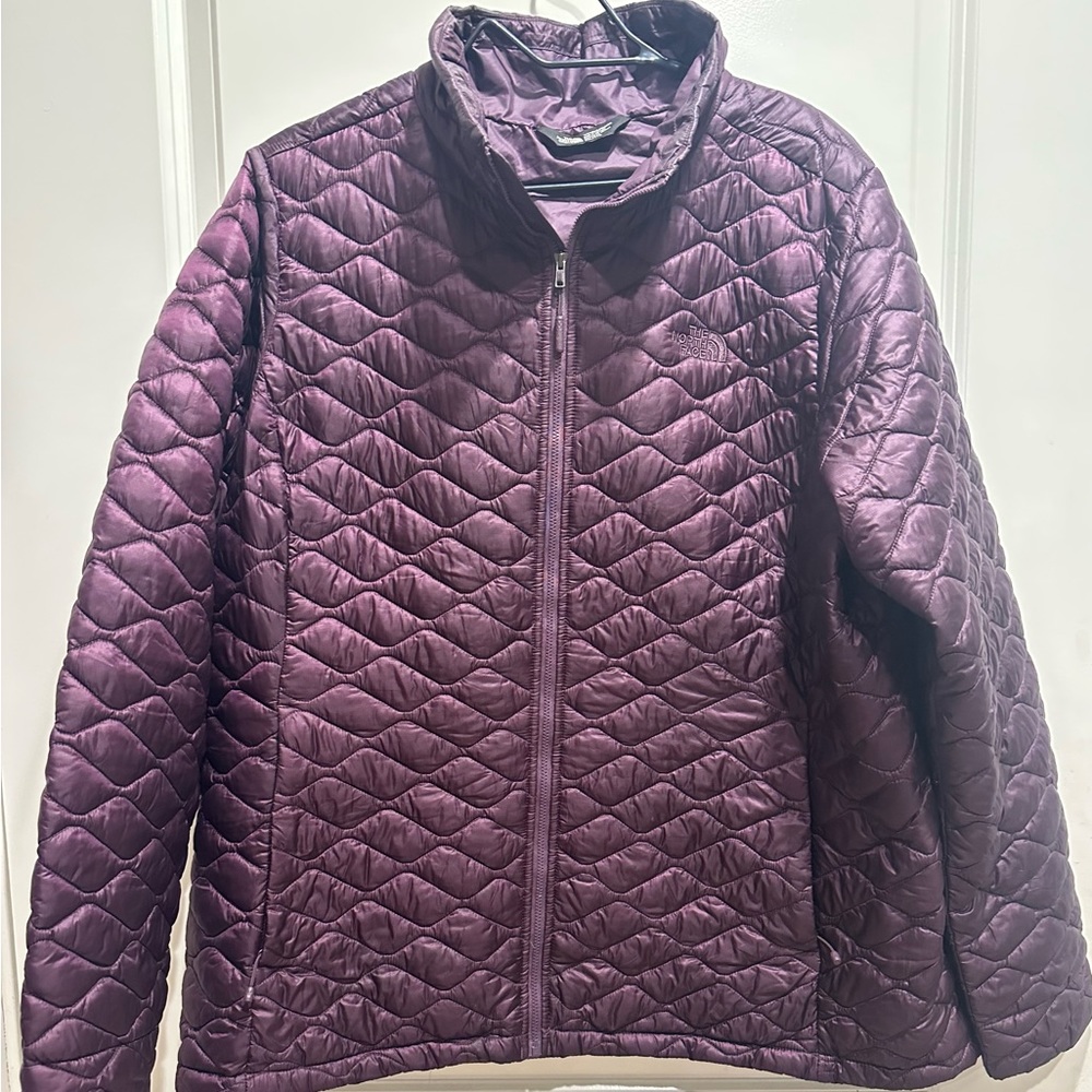 EUC The North Face Thermoball coat/jacket XXL Purple